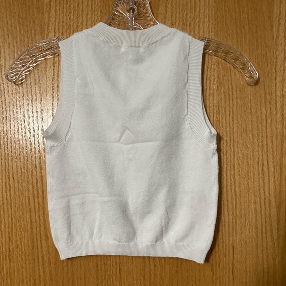 Tilly’s - FULL TILT Strawberry Women’s Vest - Picture 3 of 4